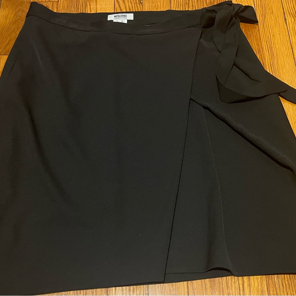 Vintage Moschino Black Poly-silk Tulip Skirt